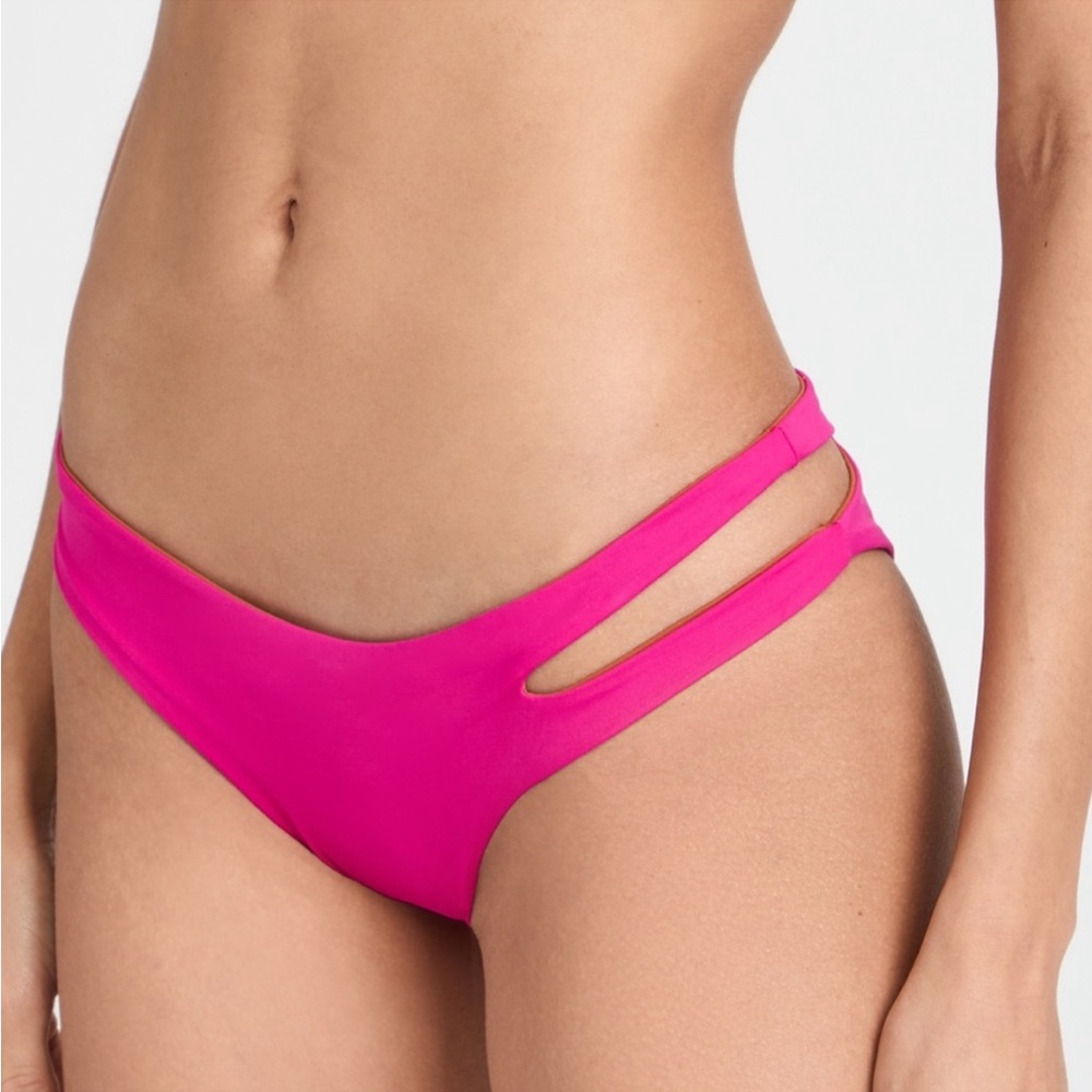 L*space reversible Breakers bikini bottoms in Bougainvillea Fushia